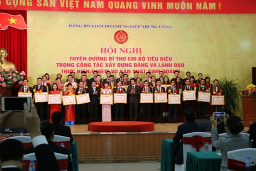 Tuyên dương Bí thư chi bộ tiêu biểu trong công tác xây dựng Đảng và lãnh đạo thực hiện nhiệm vụ sản xuất kinh doanh